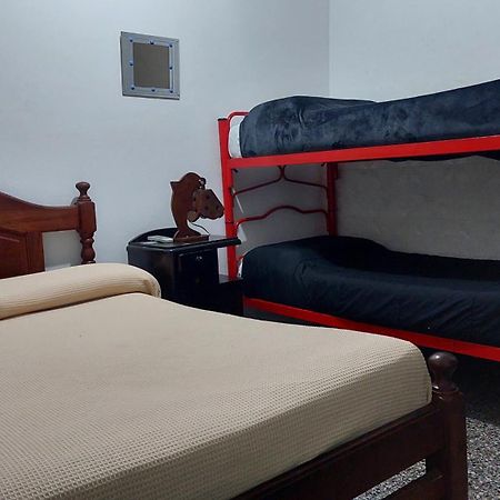 Hostal La Pachamama Salta Kültér fotó