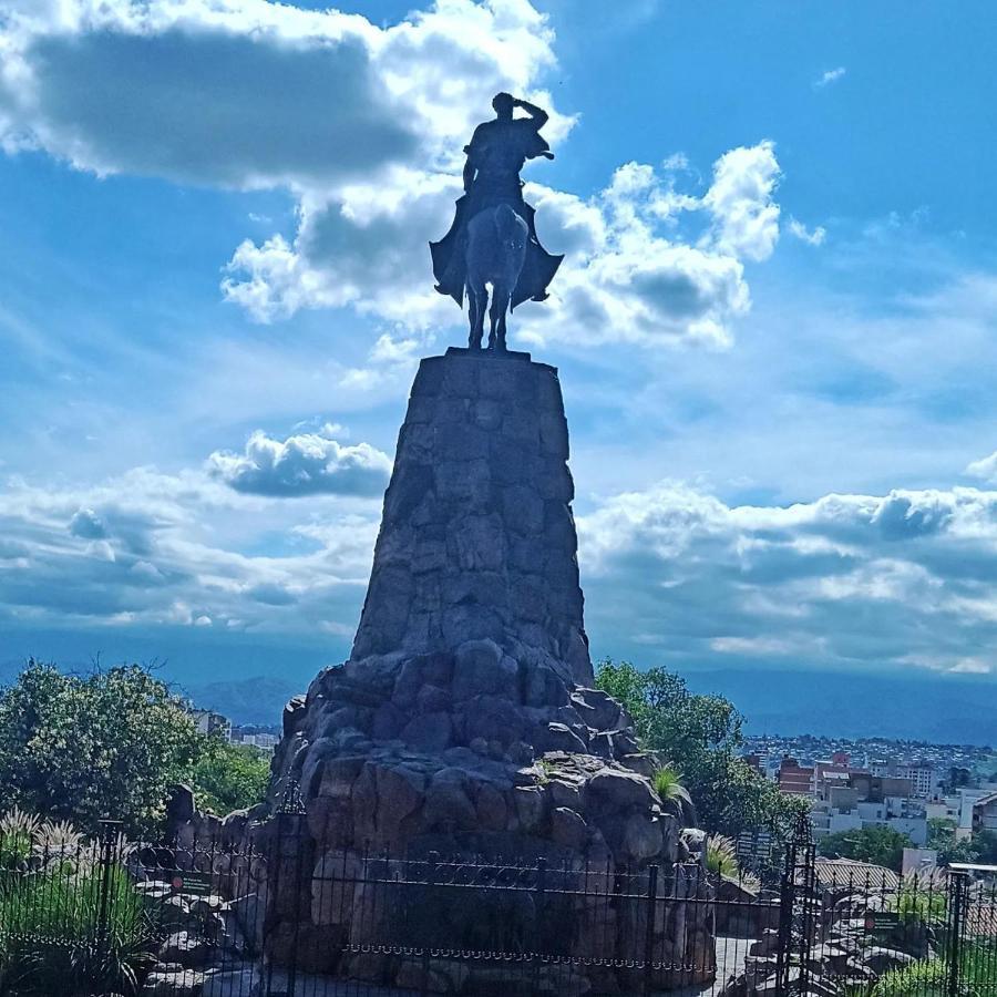 Hostal La Pachamama Hotel Salta Kültér fotó