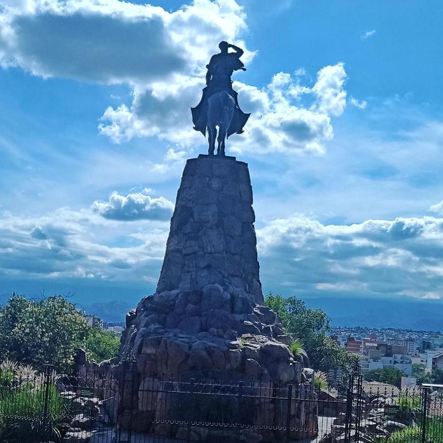 Hostal La Pachamama Salta Kültér fotó