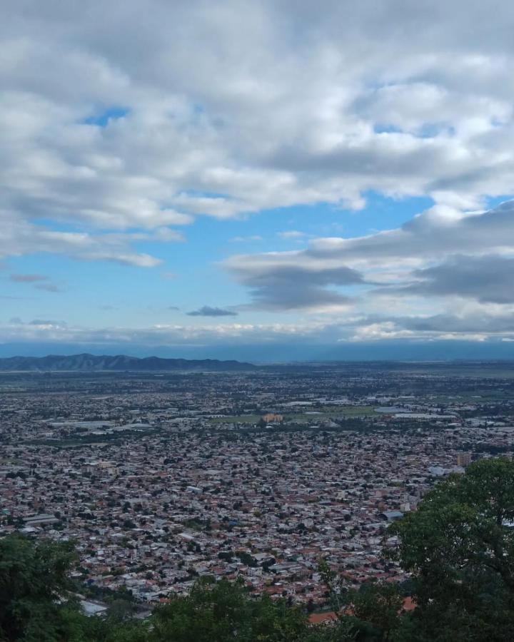 Hostal La Pachamama Hotel Salta Kültér fotó